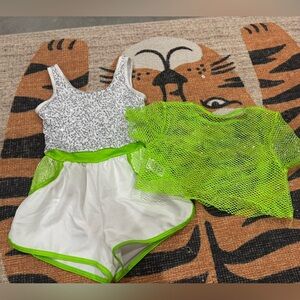 Weissman White and Green Performance Attire